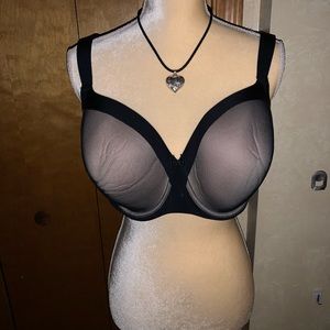 Beautiful tan/black Torrid bra, barely worn